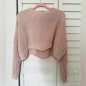 Knitted light pink cardigan crewneck